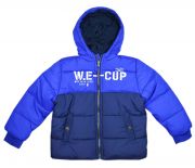 Coole, sportliche Winterjacke für Jungen von Week-end a la mer mit großem weißen Logo-Aufsatz auf der Brust und in 2 verschiedenen, tollen Blau-Tönen gehalten.